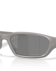 Oakley 9530 953005 Titanio – vista 3/4