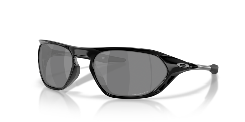 Oakley 9537 953708 Nero Lucido – vista 3/4